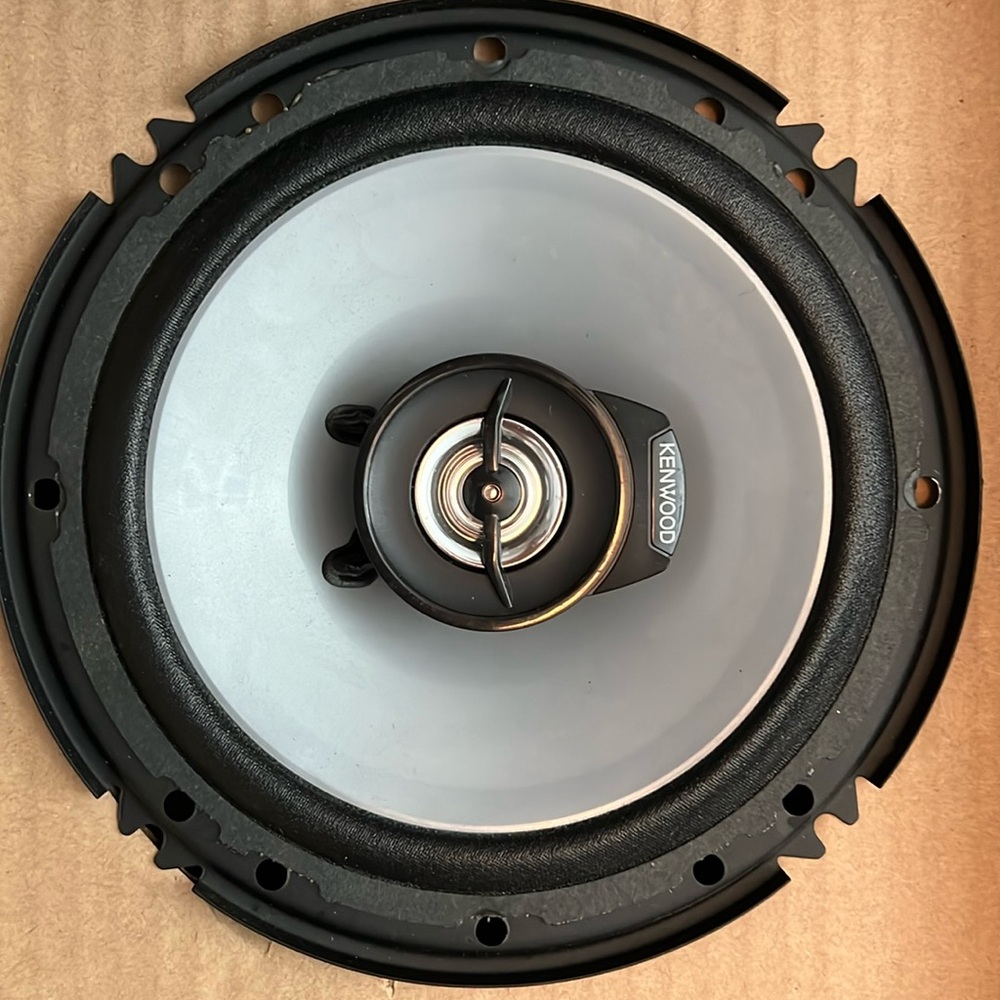 Kenwood car audio speakers
